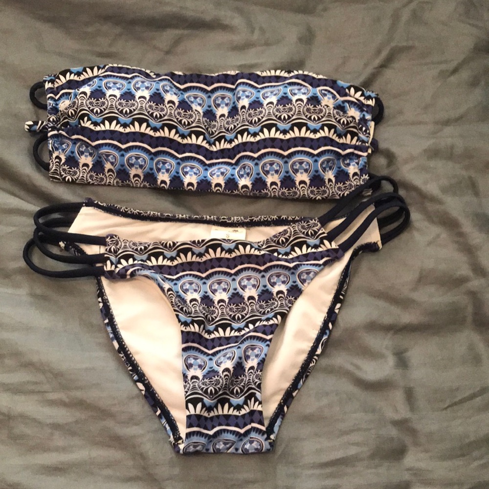 Bathing suit